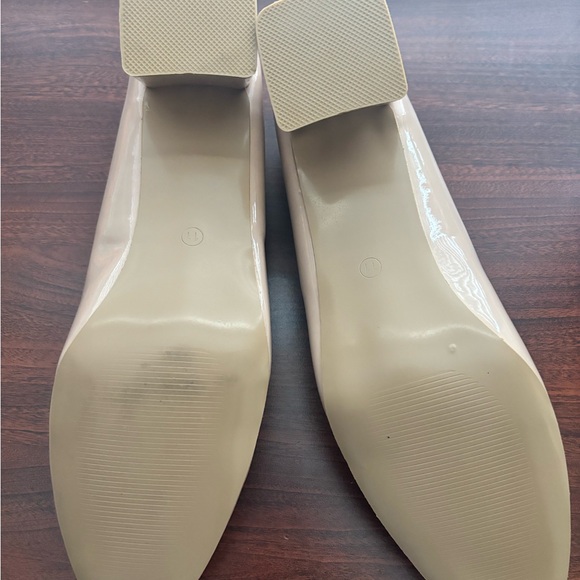 “Heel the World” dress up shoes size 11 - Picture 9 of 10